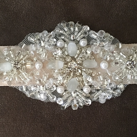 Wedding Dress BRAND NEW! - Picture 4 of 5